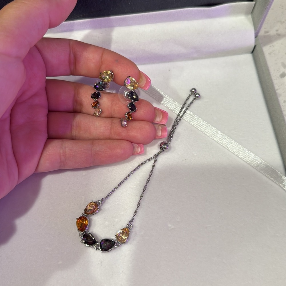 Bomb party crawler earrings and bracelet